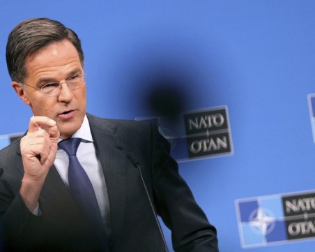 Няма непосредствена военна заплаха за съюзниците, заяви генералният секретар на НАТО
