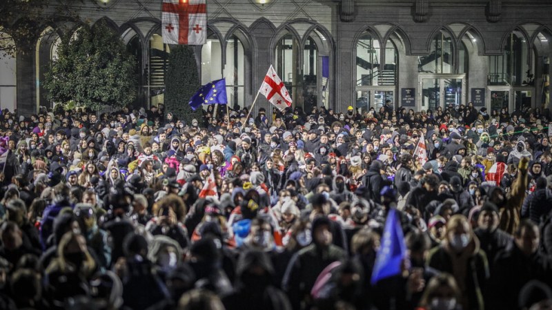 Нови протести в Грузия след избирането на новия президент