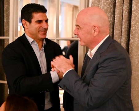 Джани Инфантино приветства лично Георги Иванов в Цюрих