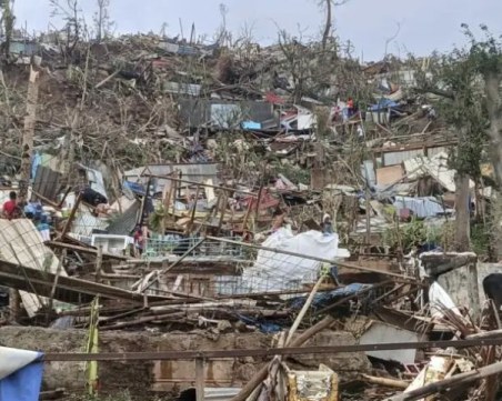 Риск от епидемия на френския архипелаг Майот: 14 са жертвите, предполага се за хиляди загинали