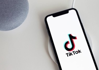 Европейската комисия съобщи че започва официално производство срещу TikTok заради заплахите