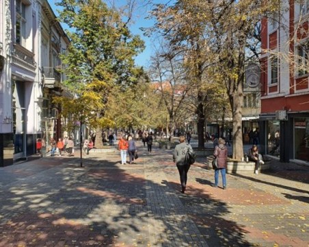 Предимно слънчево време с температури до 17° в Пловдив