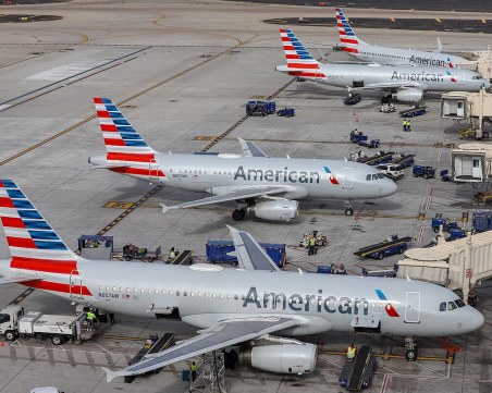 American Airlines отмени всичките си полети