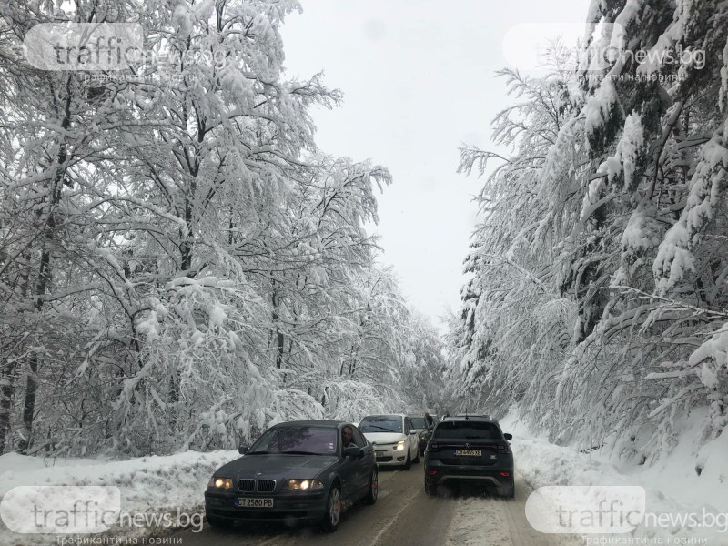 Снежен капан! Над километър тапа преди хижа 