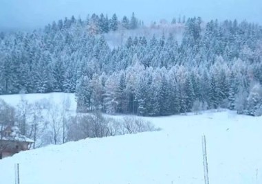 Възстановено е електрозахранването във всички населени места в област Смолян