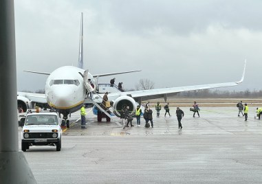 Летище Пловдив изпълнява зимната си програма която включва редовни полети до няколко