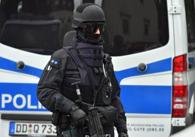 Няколко души бяха ранени при нападение с нож в западната част на германската столица Берлин