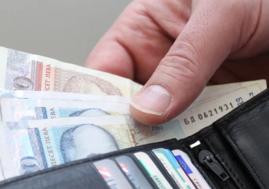 От 1 януари 2025 г е предвидено размерът на минималната