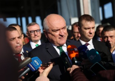 Служебният премиер Димитър Главчев и членове на кабинета посетиха тази