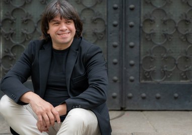 Левон Манукян ще е диригент без оркестър в театрален спектакъл