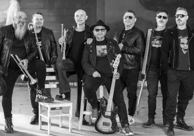 Поклонението пред басиста на Акага Красимир Куртев ще бъде в катедралния храм