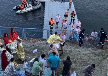 Пловдивският митрополит Николай води ритуала за Богоявление в храм Свети