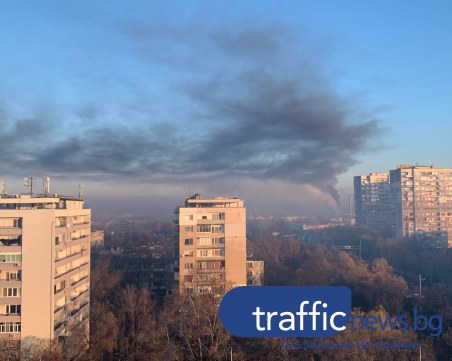 Пореден пожар в района на КАТ в Пловдив! Районът е обгазен