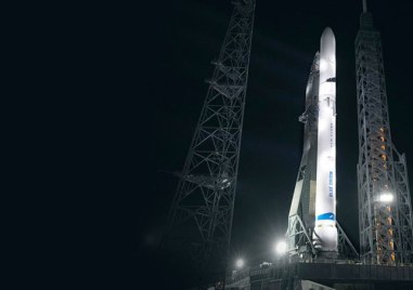 Ракетната компания Blue Origin на Джеф Безос отложи дългоочакваното изстрелване