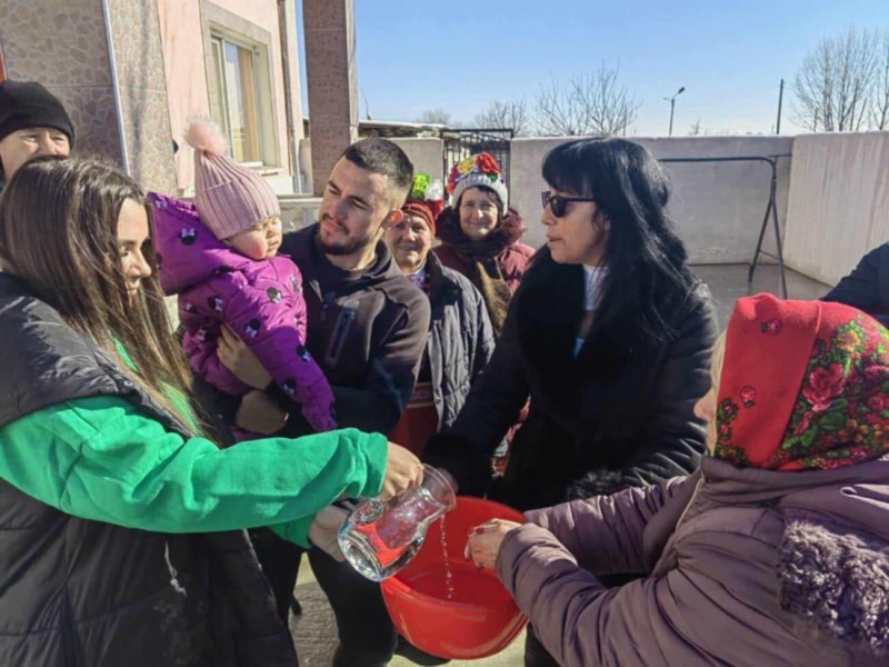 29 бебета ще бъдат благословени на Бабинден в Mаноле, празникът се отбелязва в цялата Oбщина Марица