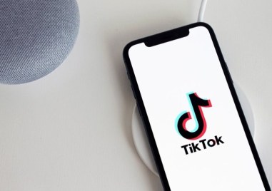 TikTok възобновява услугата си в САЩ след като повторно избраният