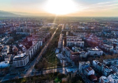 Вторник се очертава слънчев и по топъл но температурите няма