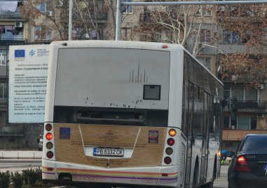 Водач на градския транспорт извърши нарушение с цел да пререди