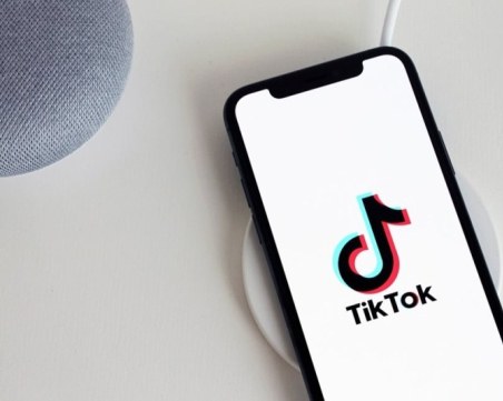 TikTok отново работи в САЩ, след обещание на Тръмп