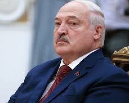 Лукашенко, който управлява Беларус от три десетилетия, спечели седми мандат