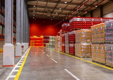 Европейската бутилираща компания на Кока Кола в Белгия обяви днес масово