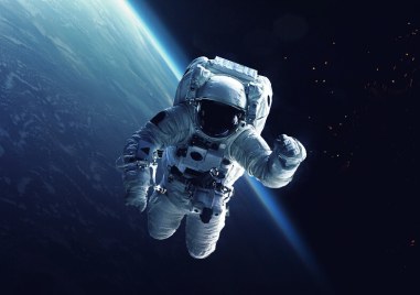 За да може да навакса изоставането си в надпреварата за