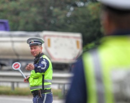 МВР спипа десетки пияни и дрогирани водачи зад волана