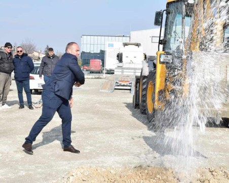 Започна реконструкцията на възлова пътна отсечка в Община Марица