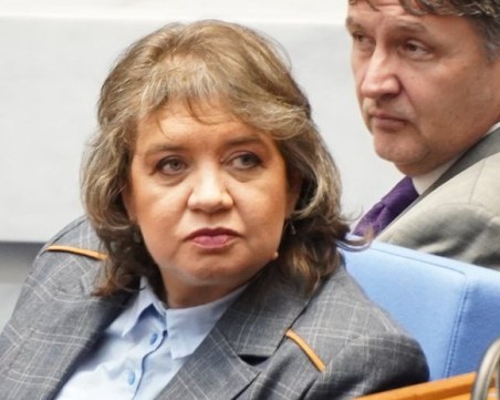 Киселова: Очаква се в НС да залегне откриването на процедури за номинации на регулаторите