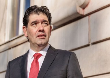 Иван Таков се оттегля от надпреварата за председател на БСП