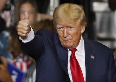 Президентът на САЩ Доналд Тръмп потвърди че иска достъп до редките земни