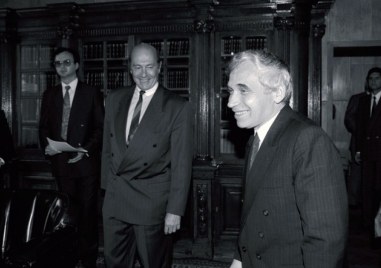 През 1807г при пожар на английския кораб  Аякс загиват 300 души Прочетете ощеПрез