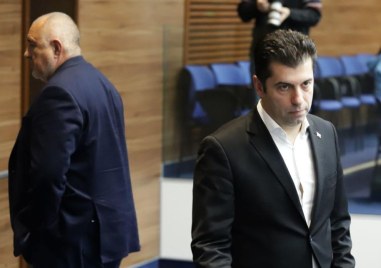 Съпредседателят на Продължаваме Промяната Кирил Петков отива на съд съобщиха от Софийска