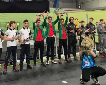 България с второ злато на Европейското по спортна стрелба за юноши и девойки