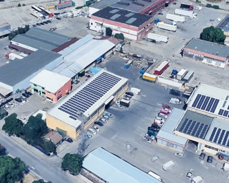 Голяма фирма за мебели спипана да изгаря незаконно отпадъци в Пловдив, глобяват я