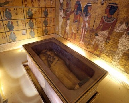 На този ден: Хауърд Картър отваря погребалната камера на фараона Тутанкамон