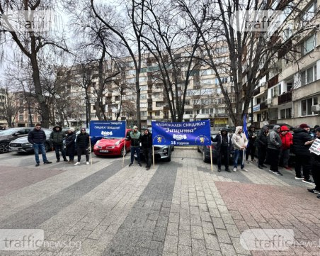 След протеста срещу кражбите: Осигуриха полиция около животновъдните ферми в Карловско