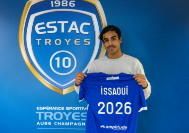 Ботев Пловдив ще подсили защитата си с младежки национал на