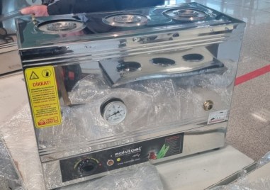 Близо 50 000 къса контрабандни цигари откриха митническите служители на