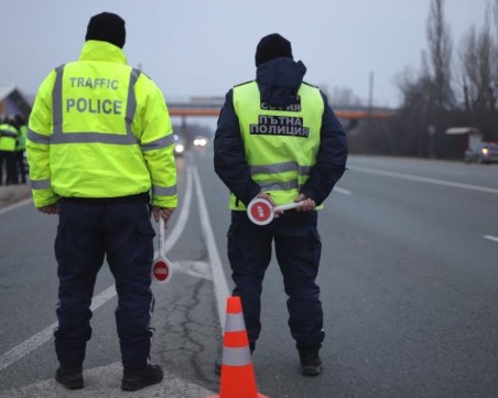 47 пияни и 16 дрогирани шофьори спипа полицията за ден