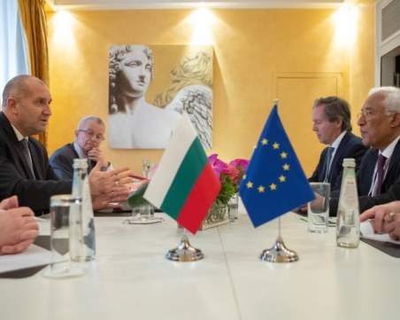 Румен Радев: Справянето с кризите изисква гарантирането на сигурността на ЕС