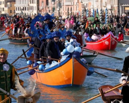 Започна карнавалът във Венеция