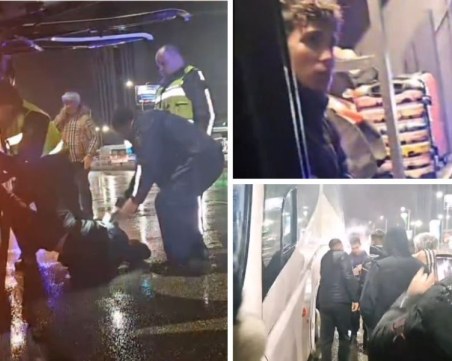 Зрелищно залавяне на мигрант в Пловдив: Извадиха го от калника на автобус ВИДЕО