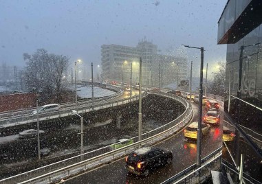 Основните пътни артерии в Пловдив са почистени от снега предстои