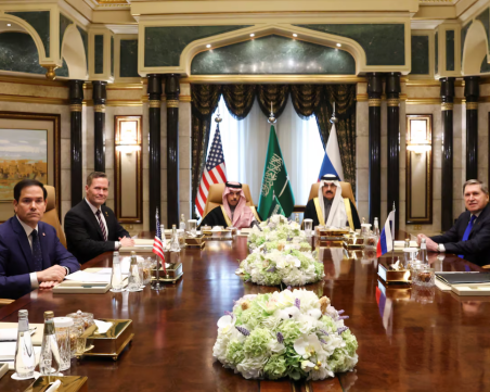 След срещата в Рияд САЩ и Русия сформират преговорни екипи за край на войната в Украйна