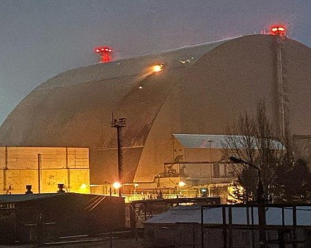 Започна частично разглобяване на защитния саркофаг на АЕЦ „Чернобил