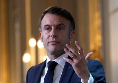 Русия представлява екзистенциална заплаха за европейците предупреждава  Еманюел Макрон в