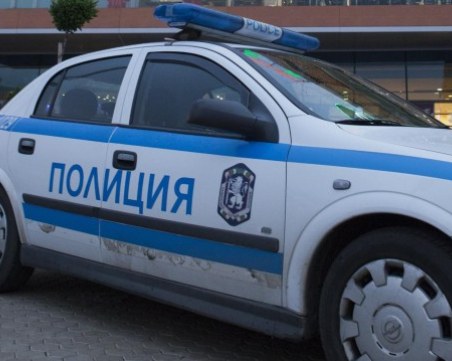 Дрогиран софиянец зад волана и шофьор без книжка задържаха полицаите в Септември