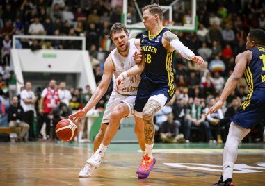 Мъжкият национален отбор по баскетбол победи Швеция с 81 77 след