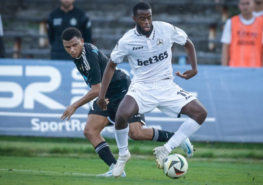 Левски ще се хвърли в последен опит да намери общ